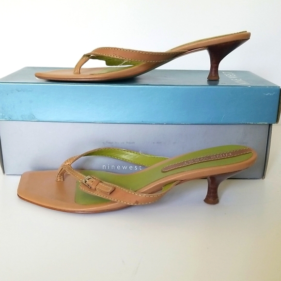 Nine West kitten heel slip on sandals size 6.5 - Picture 2 of 9